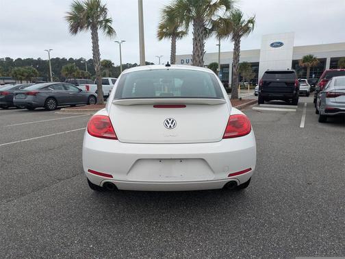2012 Volkswagen Beetle Base