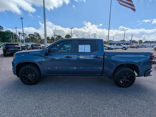 2024 Chevrolet Silverado 1500 Custom