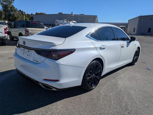 2022 Lexus ES 350 F Sport