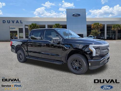 2025 Ford F-150 Lightning XLT