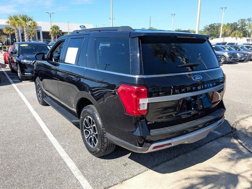 2024 Ford Expedition XLT