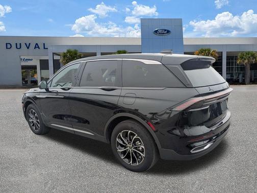 Black Metallic 2025 Lincoln Nautilus Premiere