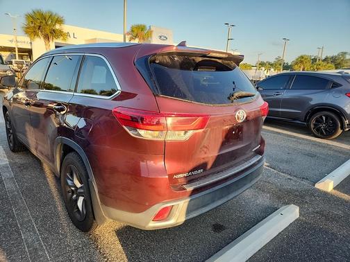 2018 Toyota Highlander Limited Platinum