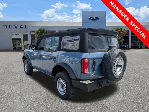 2025 Ford Bronco Base