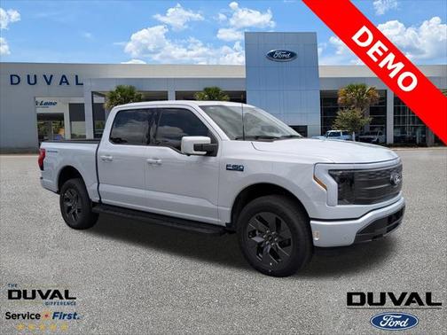 2025 Ford F-150 Lightning LARIAT