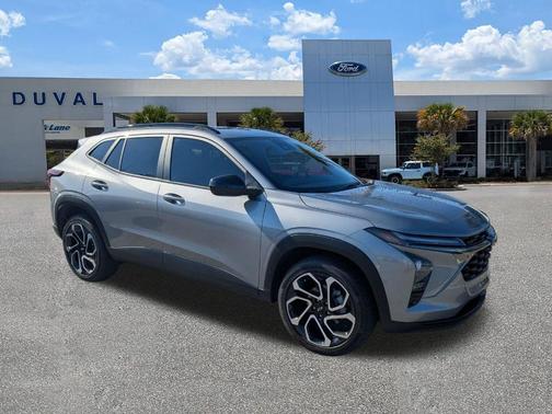 Sterling Gray Metallic 2025 Chevrolet Trax 2RS