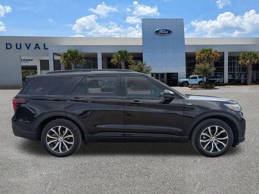 Agate Black Metallic 2026 Ford Explorer ST-Line