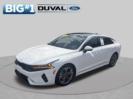 Glacial White Pearl 2022 Kia K5 EX