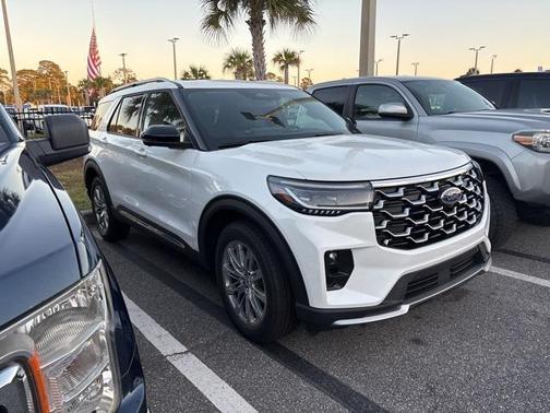 2025 Ford Explorer Platinum