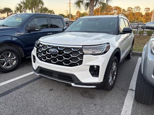 2025 Ford Explorer Platinum