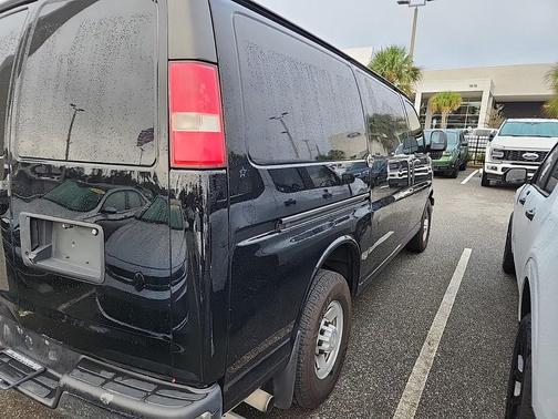 2017 Chevrolet Express 2500 Work Van