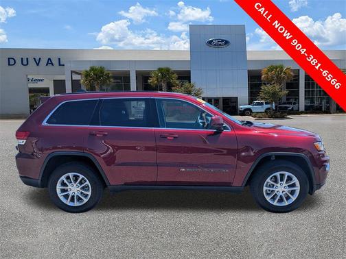 2022 Jeep Grand Cherokee Laredo