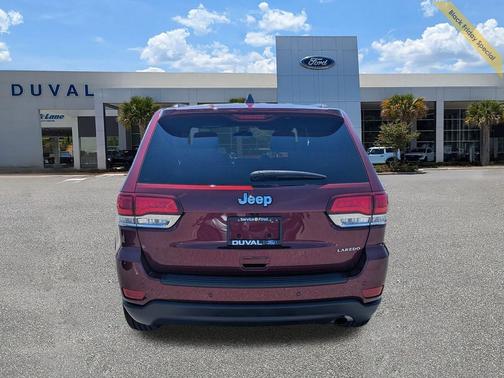 2022 Jeep Grand Cherokee Laredo