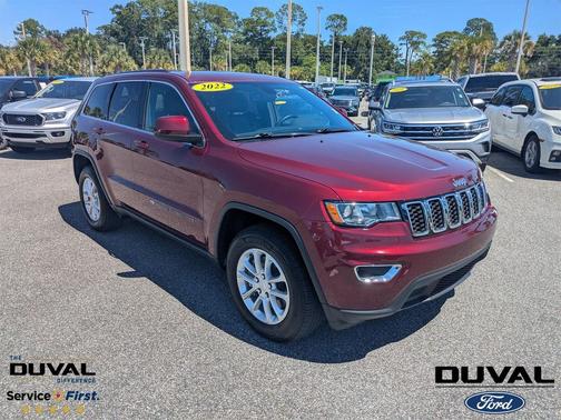 2022 Jeep Grand Cherokee Laredo