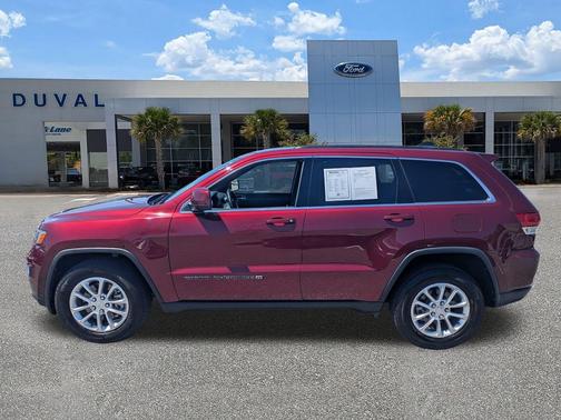 2022 Jeep Grand Cherokee Laredo