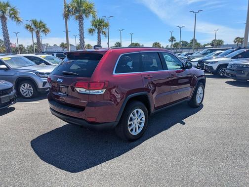 2022 Jeep Grand Cherokee Laredo