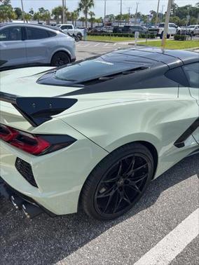 2022 Chevrolet Corvette Stingray w/1LT
