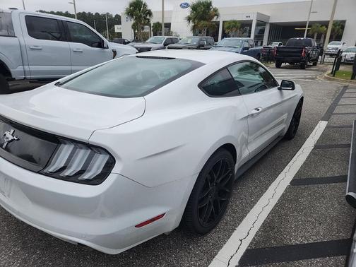 2015 Ford Mustang V6