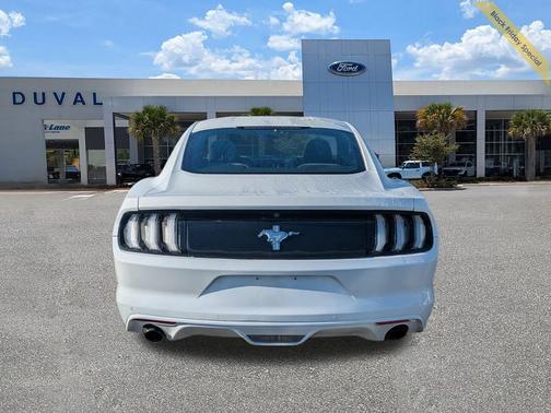 2015 Ford Mustang V6