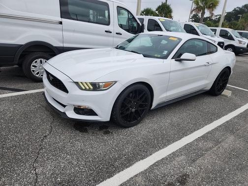 2015 Ford Mustang V6