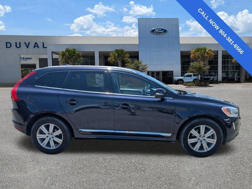 Magic Blue Metallic 2017 Volvo XC60 T5 Inscription