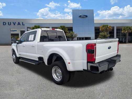 2023 Ford F-450 Lariat