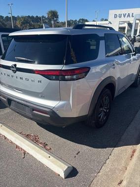 2022 Nissan Pathfinder SV 2WD