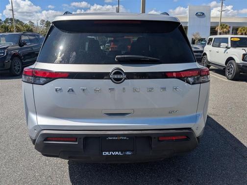 2022 Nissan Pathfinder SV 2WD