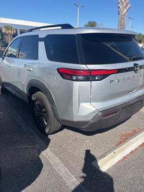 2022 Nissan Pathfinder SV 2WD