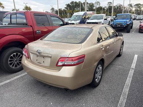 2010 Toyota Camry LE