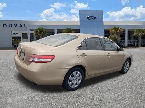 2010 Toyota Camry LE