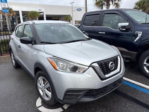 2020 Nissan Kicks S