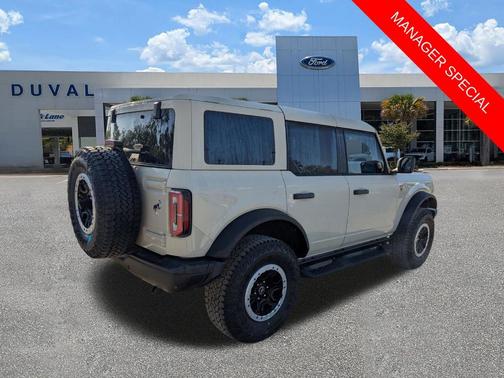 Desert Sand 2026 Ford Bronco Badlands