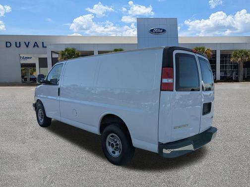 2023 GMC Savana 2500 Work Van