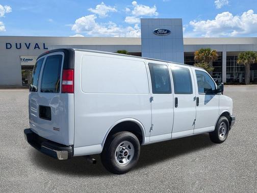 2023 GMC Savana 2500 Work Van