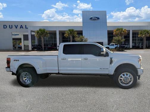 2022 Ford F-450 Platinum