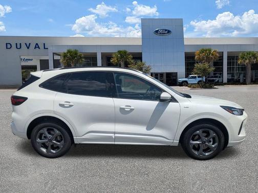 White Metallic 2023 Ford Escape ST-Line Select