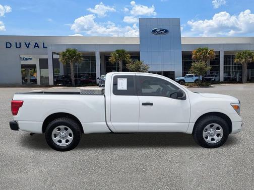 2022 Nissan Titan S