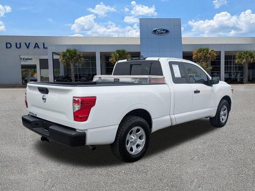 2022 Nissan Titan S