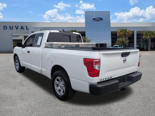 2022 Nissan Titan S