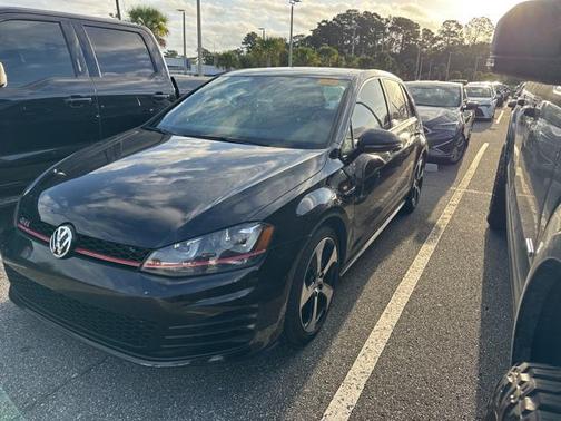 2015 Volkswagen Golf GTI 2.0T SE 4-Door