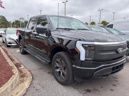2024 Ford F-150 Lightning Flash