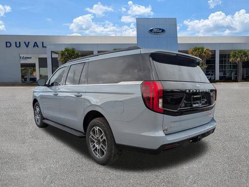 Glacier Gray Metallic 2026 Ford Expedition Max Active