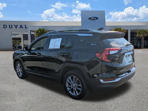 2023 GMC Terrain SLT