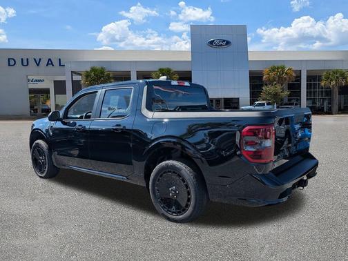 2025 Ford Maverick Lobo Standard