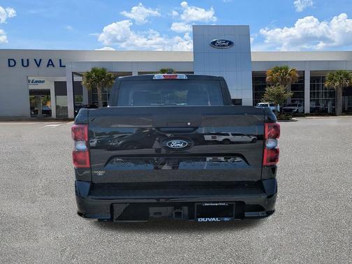 2025 Ford Maverick Lobo Standard