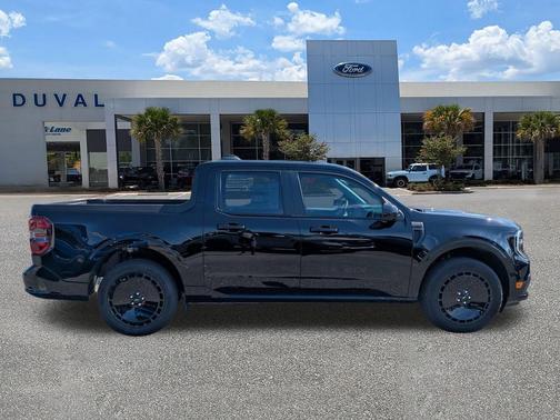 2025 Ford Maverick Lobo Standard