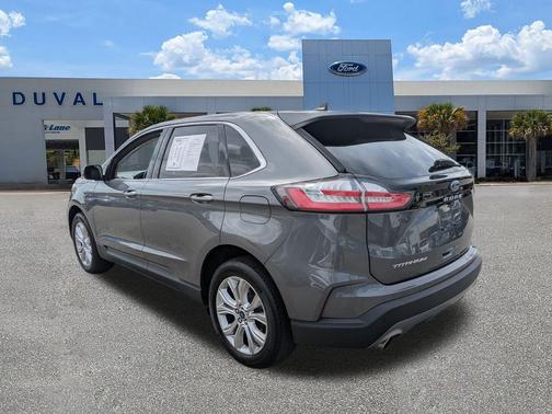 2022 Ford Edge Titanium