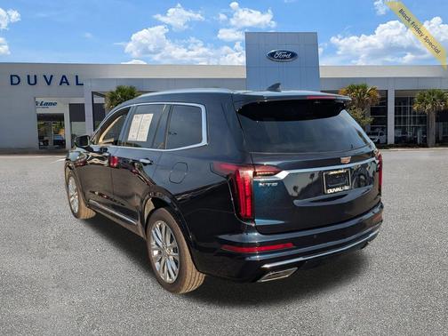 2022 Cadillac XT6 Premium Luxury FWD
