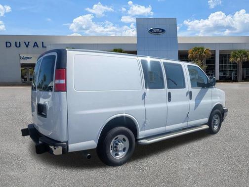 Summit White 2024 Chevrolet Express 2500 Work Van